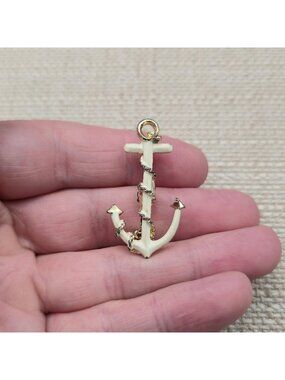 Vintage Cream Enamel Anchor - Gold Tone Nautical Rope Maritime Pin Brooch A8059
